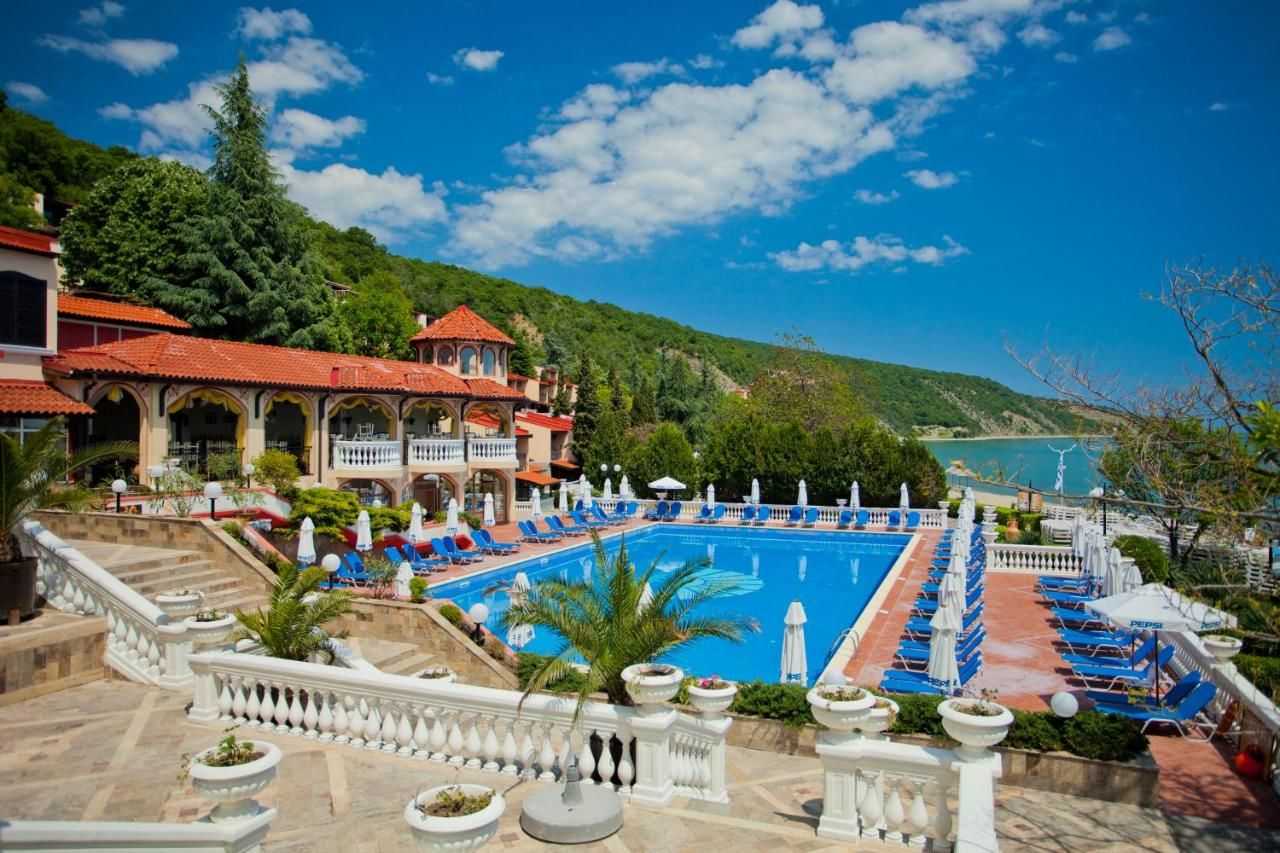 Комплексы для отдыха с коттеджами/бунгало Royal Villas Elenite Елените-28