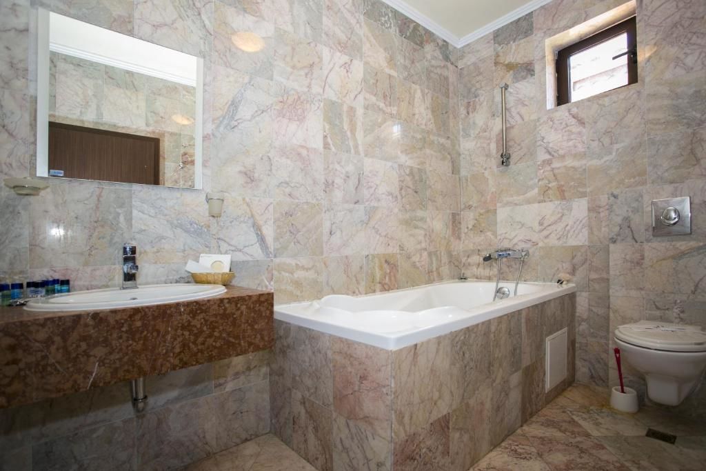 Комплексы для отдыха с коттеджами/бунгало Royal Villas Elenite Елените-46