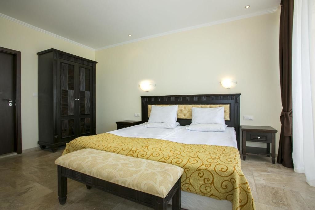 Комплексы для отдыха с коттеджами/бунгало Royal Villas Elenite Елените-47